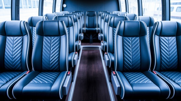durham 25 passenger minibus rental
