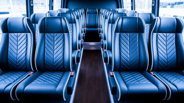 durham 28 passenger minibus rental